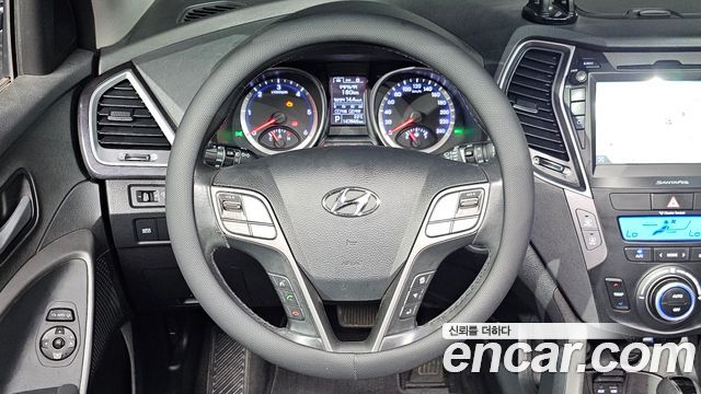 Hyundai Santa Fe (DM) Diesel(e-VGT) 2.0 2WD Premium 2014 — фото 17