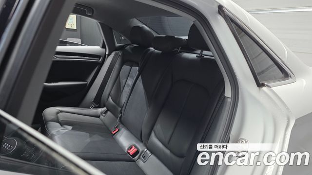 Audi A3 40 TFSI 8V 2018 — фото 12