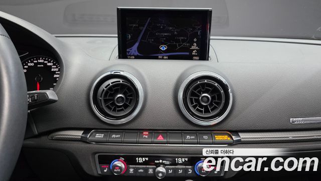 Audi A3 40 TFSI 8V 2018 — фото 13