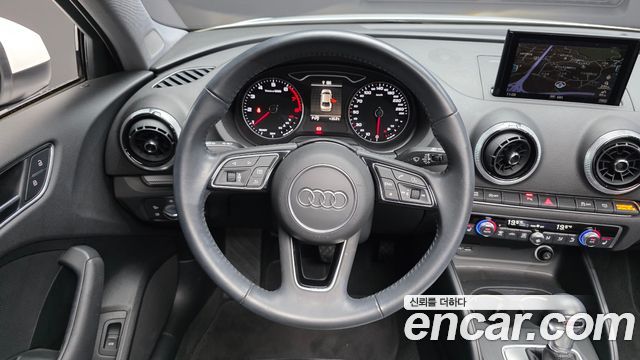 Audi A3 40 TFSI 8V 2018 — фото 14