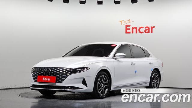 Hyundai Grandeur (IG) 3.0 LPi Rent Car Modern