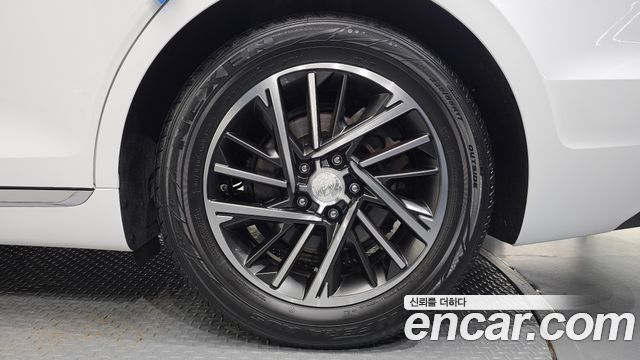 Hyundai Grandeur (IG) 3.0 LPi Rent Car Modern 2020 — фото 21