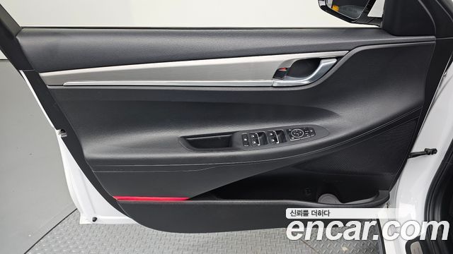 Hyundai Grandeur (IG) 3.0 LPi Rent Car Modern 2020 — фото 24