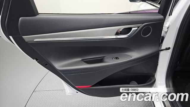 Hyundai Grandeur (IG) 3.0 LPi Rent Car Modern 2020 — фото 25