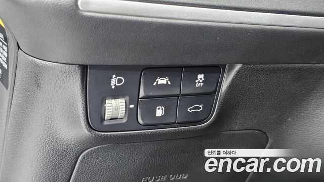 Hyundai Grandeur (IG) 3.0 LPi Rent Car Modern 2020 — фото 27