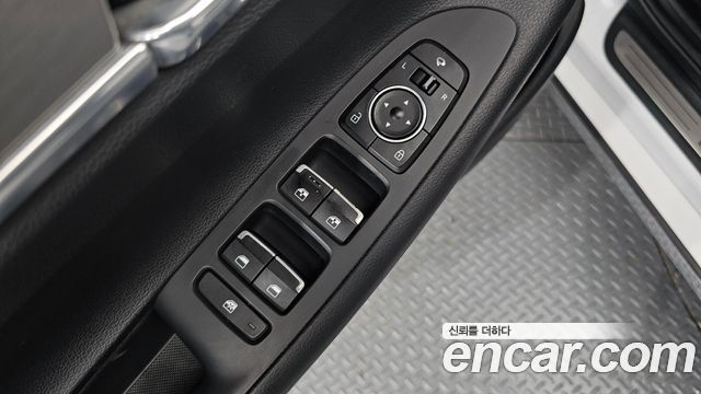 Hyundai Grandeur (IG) 3.0 LPi Rent Car Modern 2020 — фото 28