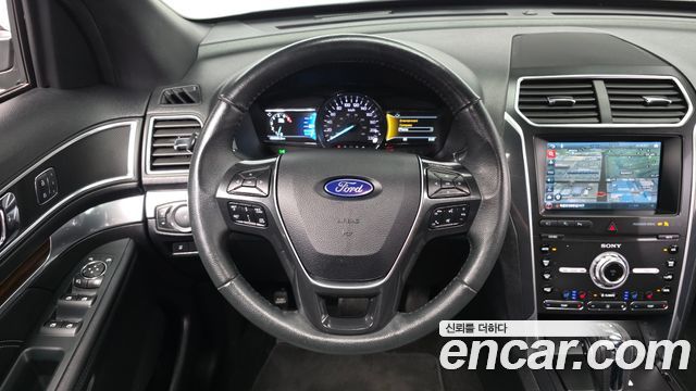 Ford Explorer 3.5 Limited 4WD 5th 2019 — фото 13