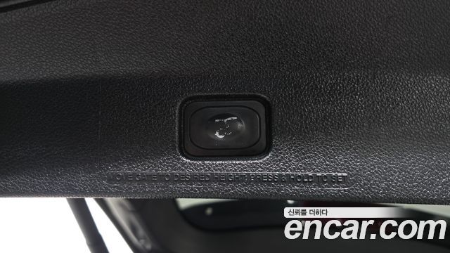 Ford Explorer 3.5 Limited 4WD 5th 2019 — фото 27