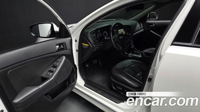 Kia K5 Hybrid Prestige 2013 — фото 10