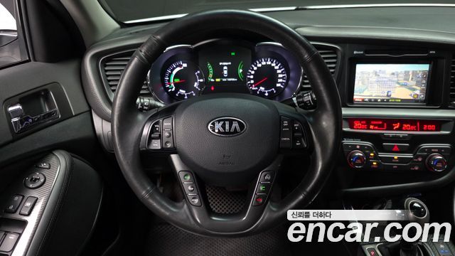 Kia K5 Hybrid Prestige 2013 — фото 13