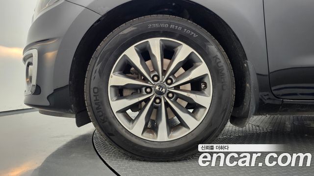Kia Carnival 9-seater Luxury 2015 — фото 5