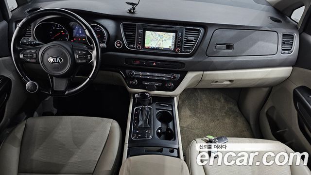 Kia Carnival 9-seater Luxury 2015 — фото 7