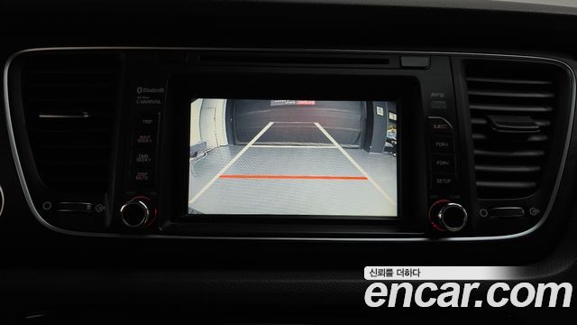 Kia Carnival 9-seater Luxury 2015 — фото 14