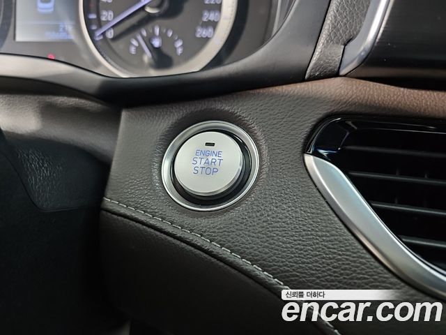 Hyundai Grandeur (IG) 2.4 Premium 2018 — фото 20