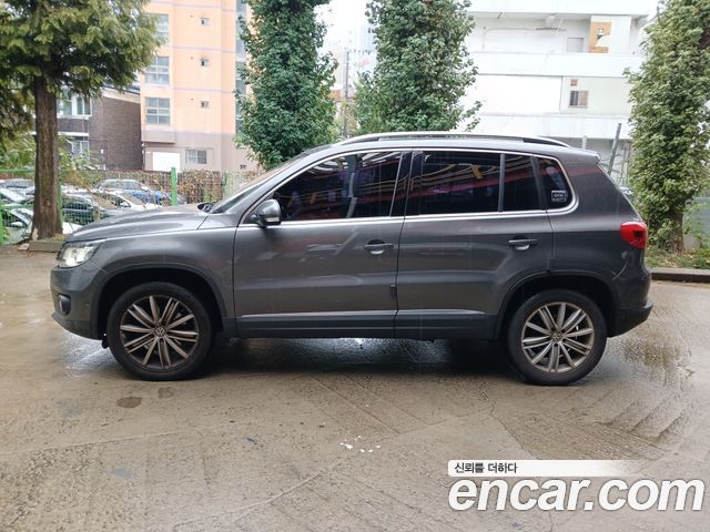 Volkswagen Tiguan 2.0 TDI  Premium 5N 2014 — фото 3