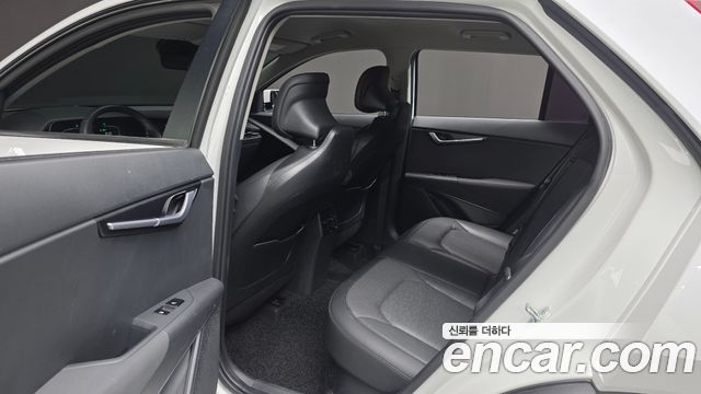 Kia Niro Prestige 2022 — фото 16