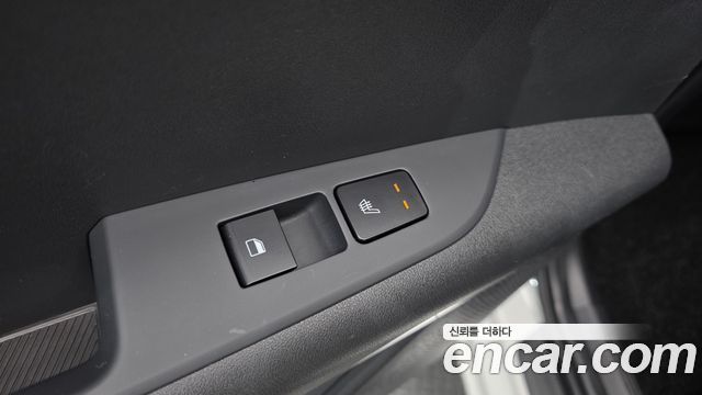 Kia Niro Prestige 2022 — фото 17