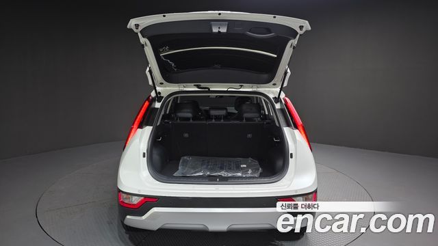 Kia Niro Prestige 2022 — фото 19