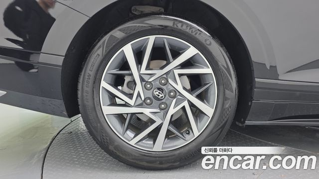Hyundai Grandeur (GN7) 2,5 Gasoline 2WD Premium 2023 — фото 5