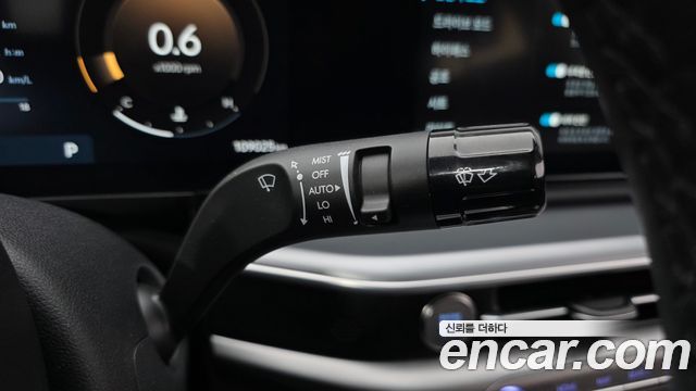 Hyundai Grandeur (GN7) 2,5 Gasoline 2WD Premium 2023 — фото 20