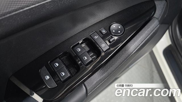 Kia Sportage (V) Diesel 2.0 2WD Nobleless 2022 — фото 32