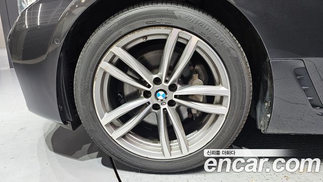 BMW 6 Series GT (G32) 620d xDrive M Sport 2019 — фото 5