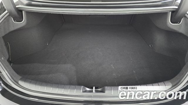 Hyundai Grandeur (IG) 2.4 Premium 2018 — фото 15