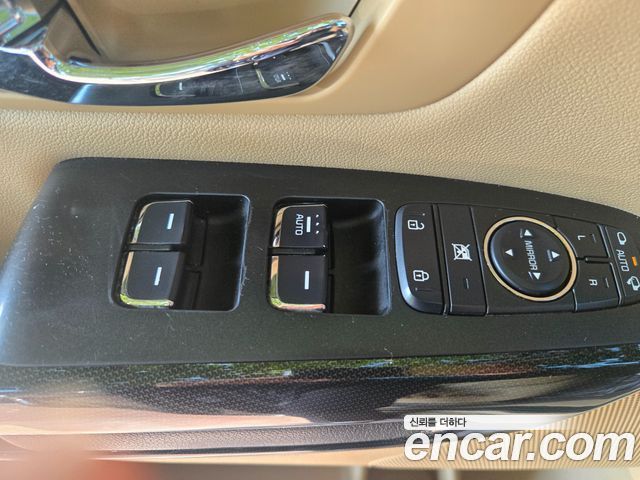 Kia Carnival 9-seater Prestige 2016 — фото 19