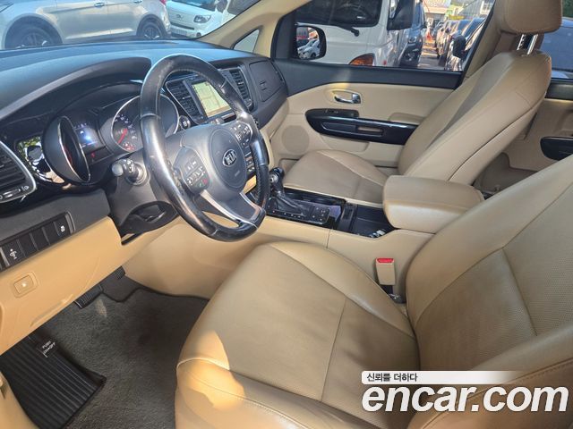 Kia Carnival 9-seater Prestige 2016 — фото 21