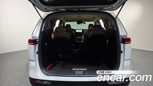 Kia Carnival (IV) Gasoline 9-Seater Prestige 2023 — фото 17