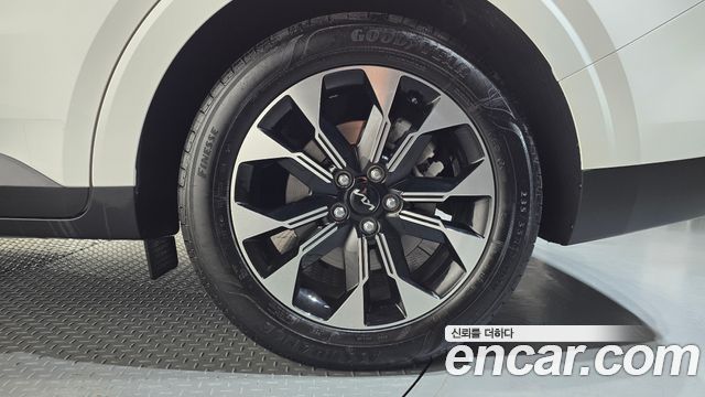 Kia Carnival (IV) Gasoline 9-Seater Prestige 2023 — фото 21