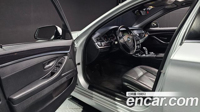 BMW 5 Series (F10) 520d 2015 — фото 10