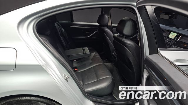BMW 5 Series (F10) 520d 2015 — фото 11