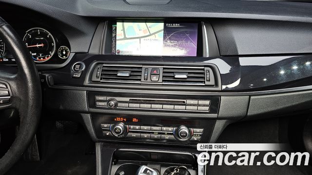 BMW 5 Series (F10) 520d 2015 — фото 14