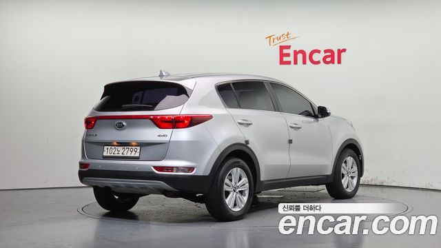 Kia Sportage (IV) Diesel 2.0 4WD Trendy 2018 — фото 2