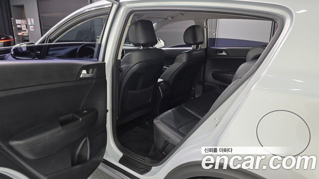 Kia Sportage (IV) Diesel 2.0 4WD Trendy 2018 — фото 11