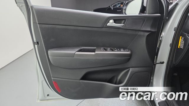 Kia Sportage (IV) Diesel 2.0 4WD Trendy 2018 — фото 24