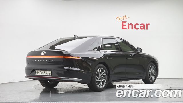Hyundai Grandeur (GN7) 2,5 Gasoline 2WD Premium 2023 — фото 2
