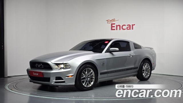 Ford Mustang Coupe
