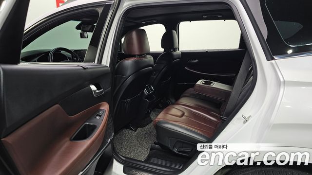 Hyundai Santa Fe (TM) Diesel 2.2 2WD Inspiraition 2020 — фото 12