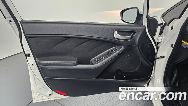 Kia K3 Trendy A Type 2016 — фото 24