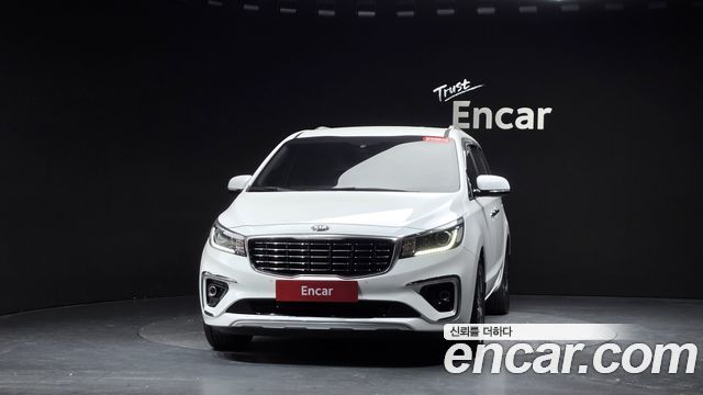 Kia Carnival 9-Seater Prstige 2020 — фото 3