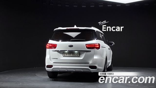 Kia Carnival 9-Seater Prstige 2020 — фото 4
