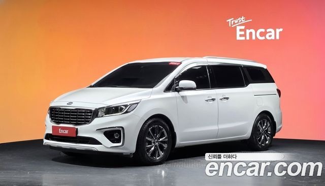 Kia Carnival 9-Seater Prstige