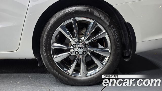 Kia Carnival 9-Seater Prstige 2020 — фото 21