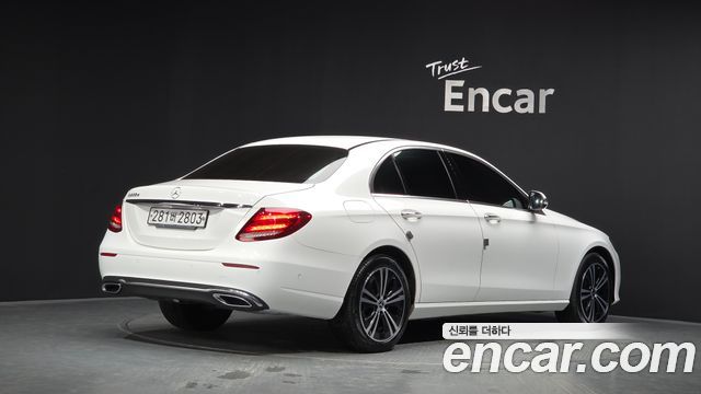 Mercedes-Benz E-Class (W213) E220d Avantgarde 2020 — фото 2