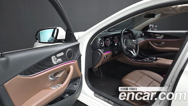Mercedes-Benz E-Class (W213) E220d Avantgarde 2020 — фото 10
