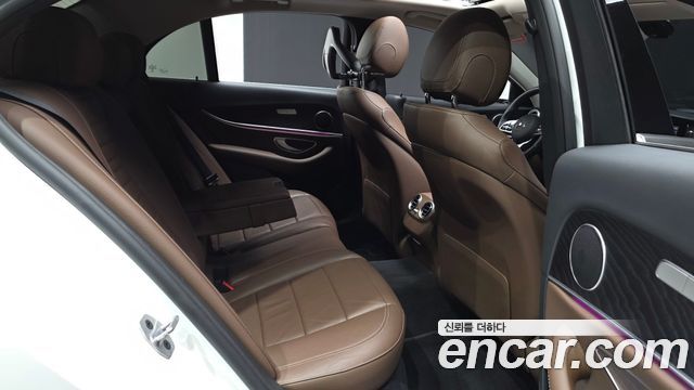 Mercedes-Benz E-Class (W213) E220d Avantgarde 2020 — фото 15