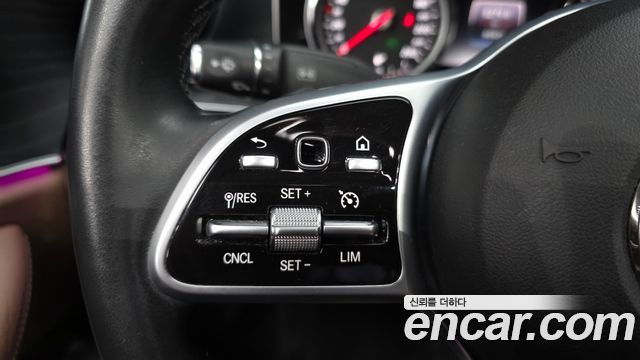 Mercedes-Benz E-Class (W213) E220d Avantgarde 2020 — фото 38