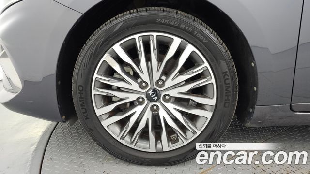 Kia K7 Premier 3.0 LPI Noblesse 2020 — фото 5
